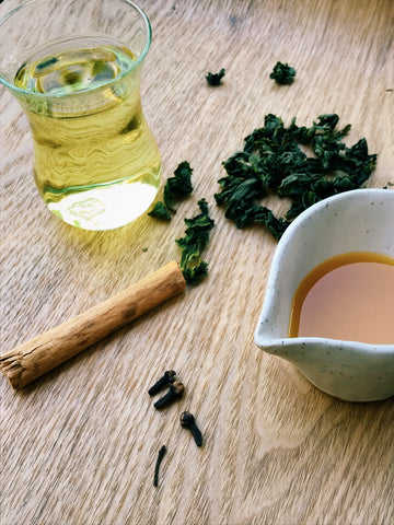 The Steepery Tea Co. - Green oolong with orangey syrup