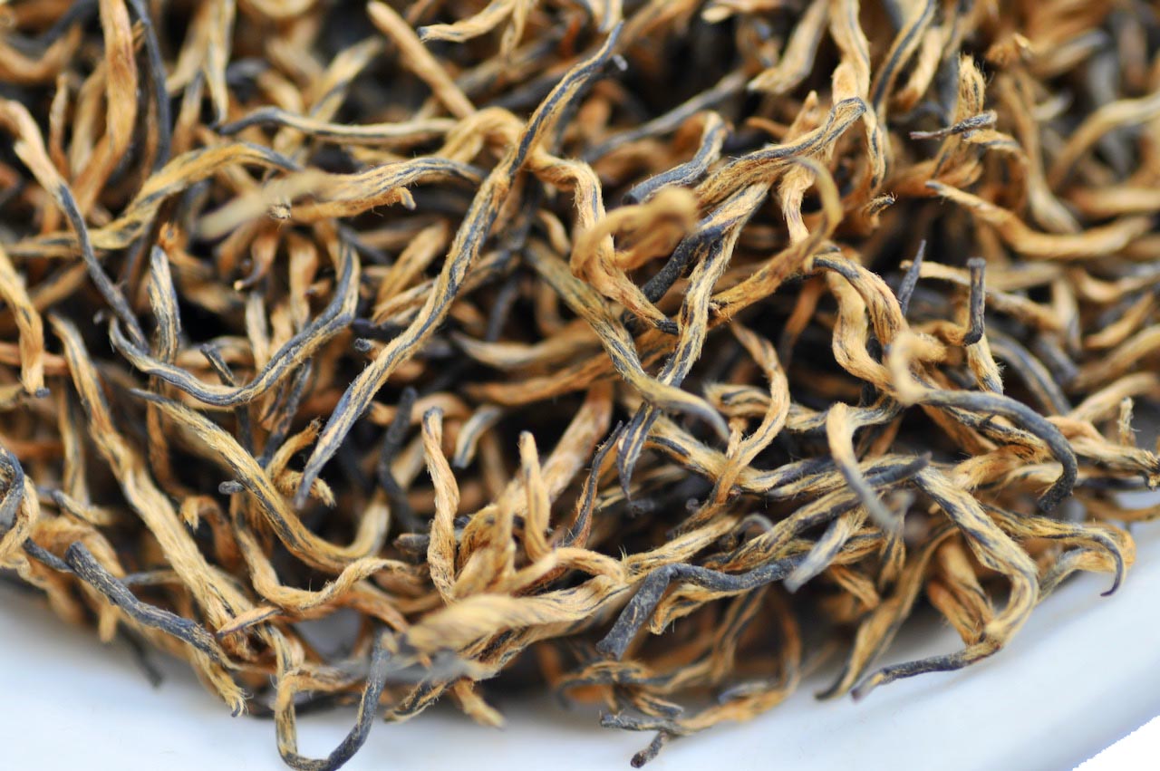 Golden Steed Eyebrow dry leaf